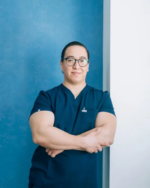 Dr. Erick Vargas, cirujano general certificado en Ciudad Juárez